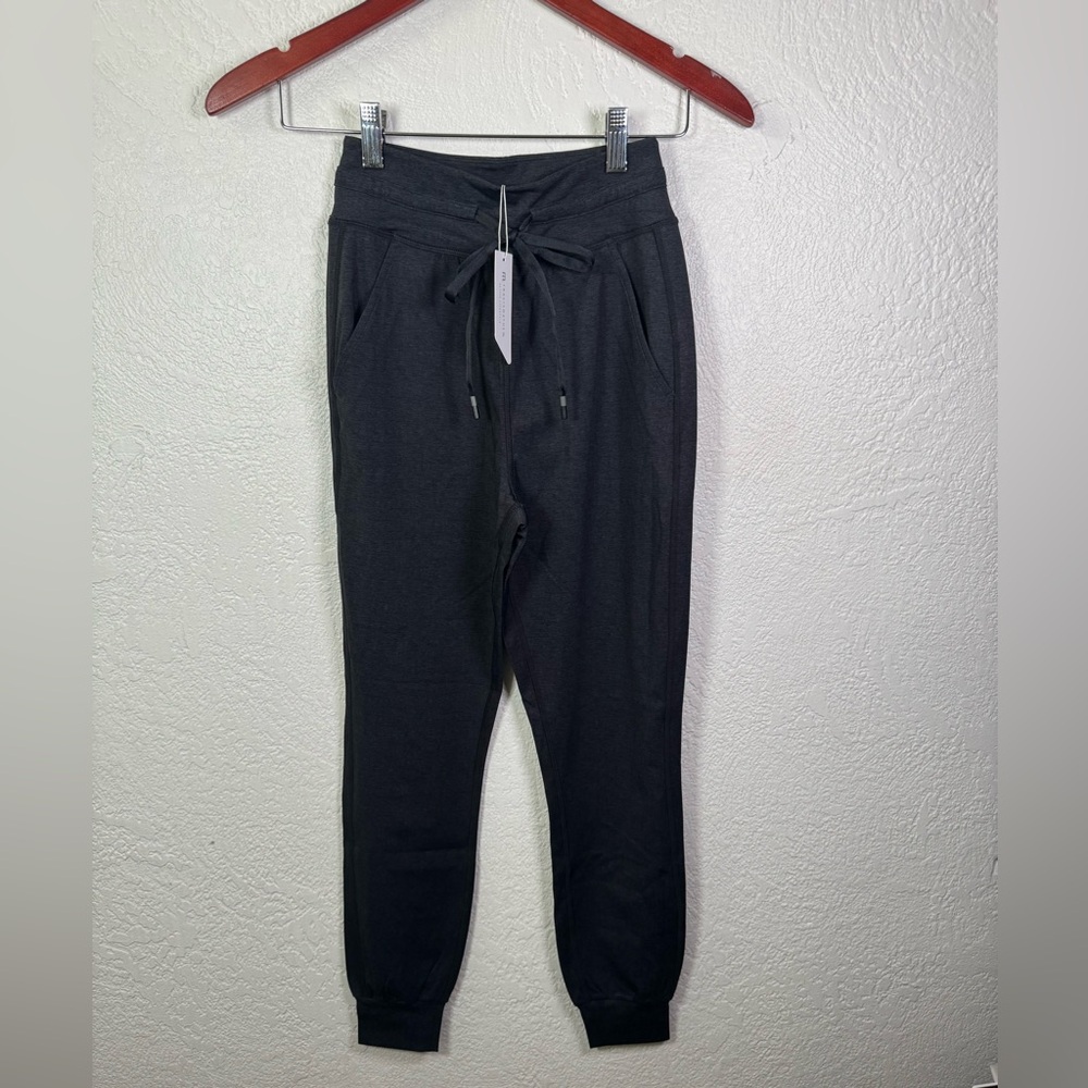 Travis Mathew Active Women’s Jogger Dark Heather Gray XXS NWT